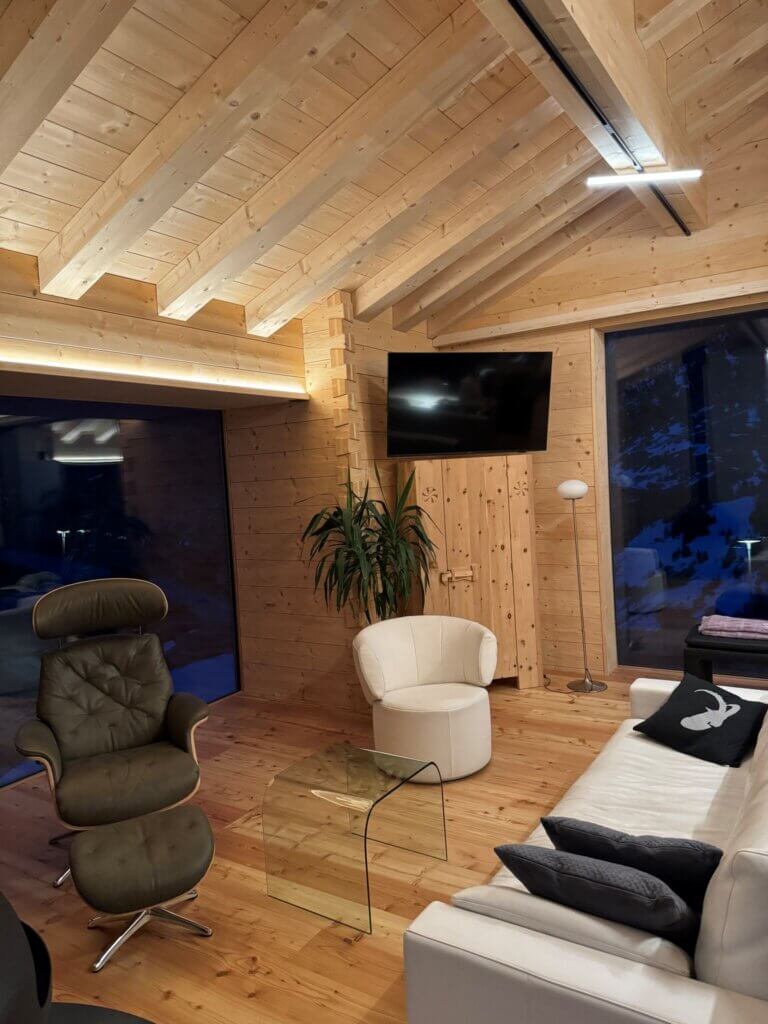 Blockhaus Graubünden Wohnbereich