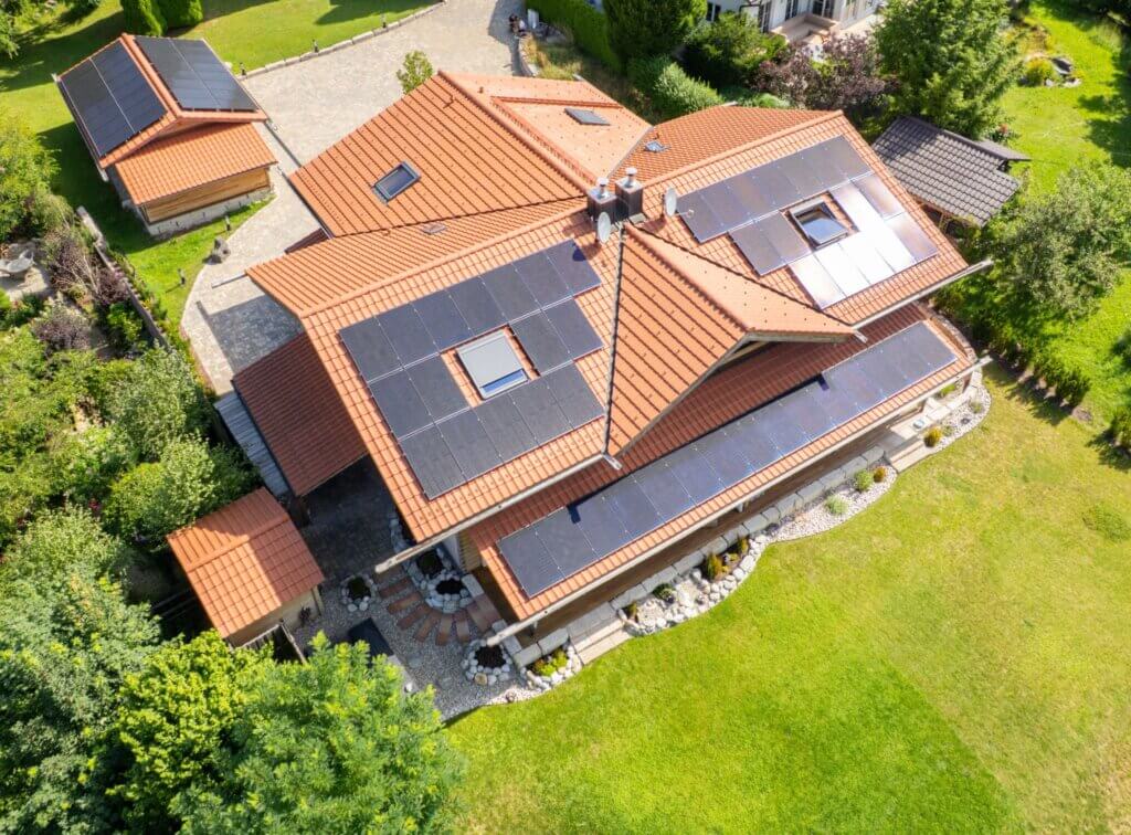 Blockhaus Bad Reichenhall Dach mit Photovoltaik